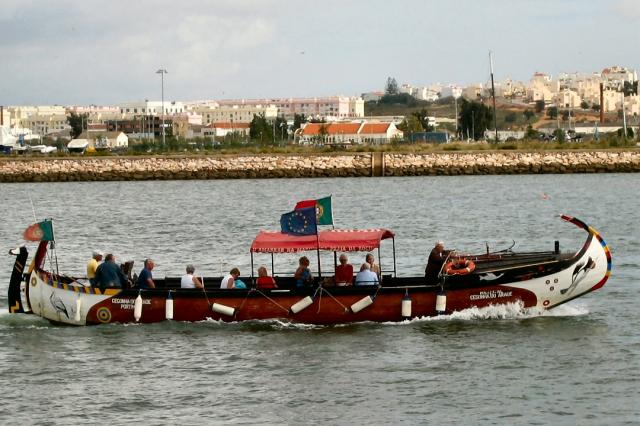 gal/Roy_Allen/Portimao/Portmao large canoe.jpg